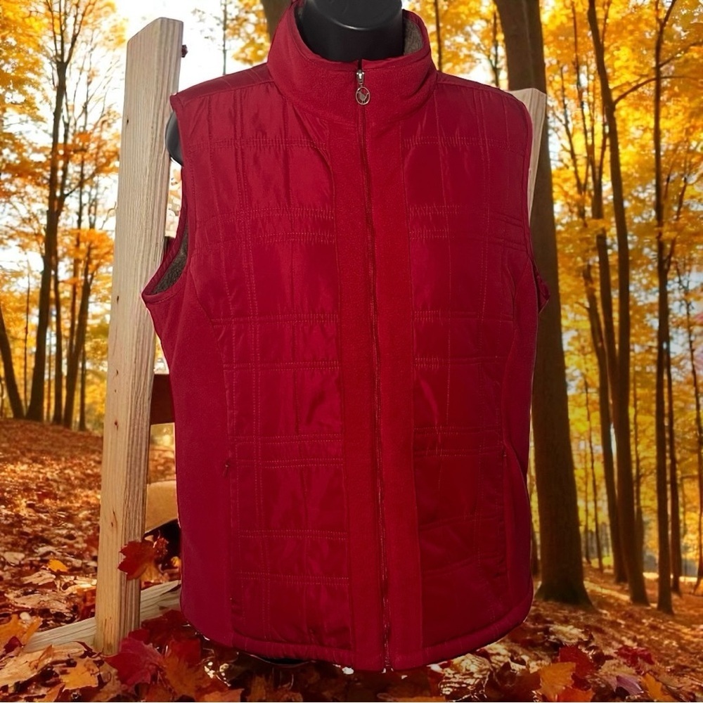 Columbia Red Quilted Sherpa Lined Vest Size Medium - Picture 4 of 15